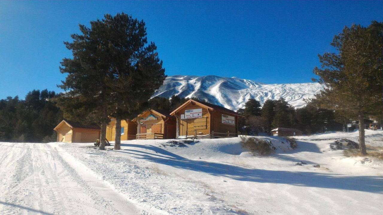 Rifugio Il Ginepro Dell'Etna Villa Лингуаглоса Екстериор снимка